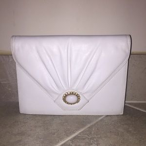 VINTAGE WHITE Leather Classic Clutch/shoulder bag